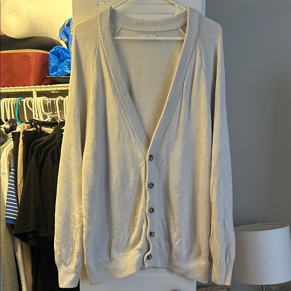 Cardigan - Picture 2 of 7